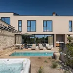 Tia 2 By Interhome