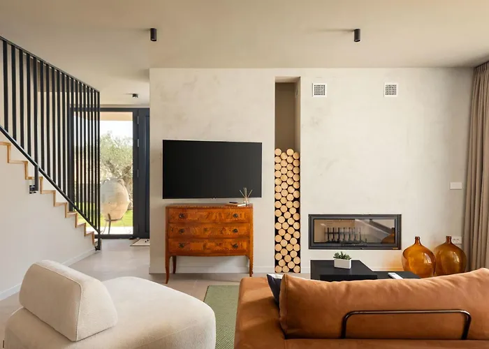 Tia 2 By Interhome *