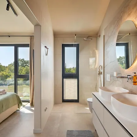 Tia 2 By Interhome Nova Vas (Porec)